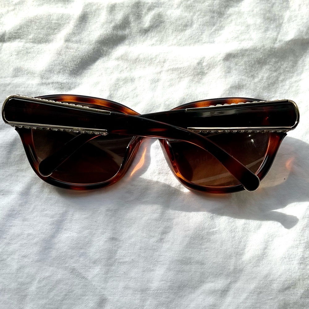 Chloe Tortoise Shell Sunglasses - Picture 8 of 8